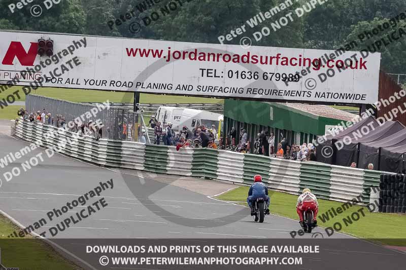 Vintage motorcycle club;eventdigitalimages;mallory park;mallory park trackday photographs;no limits trackdays;peter wileman photography;trackday digital images;trackday photos;vmcc festival 1000 bikes photographs